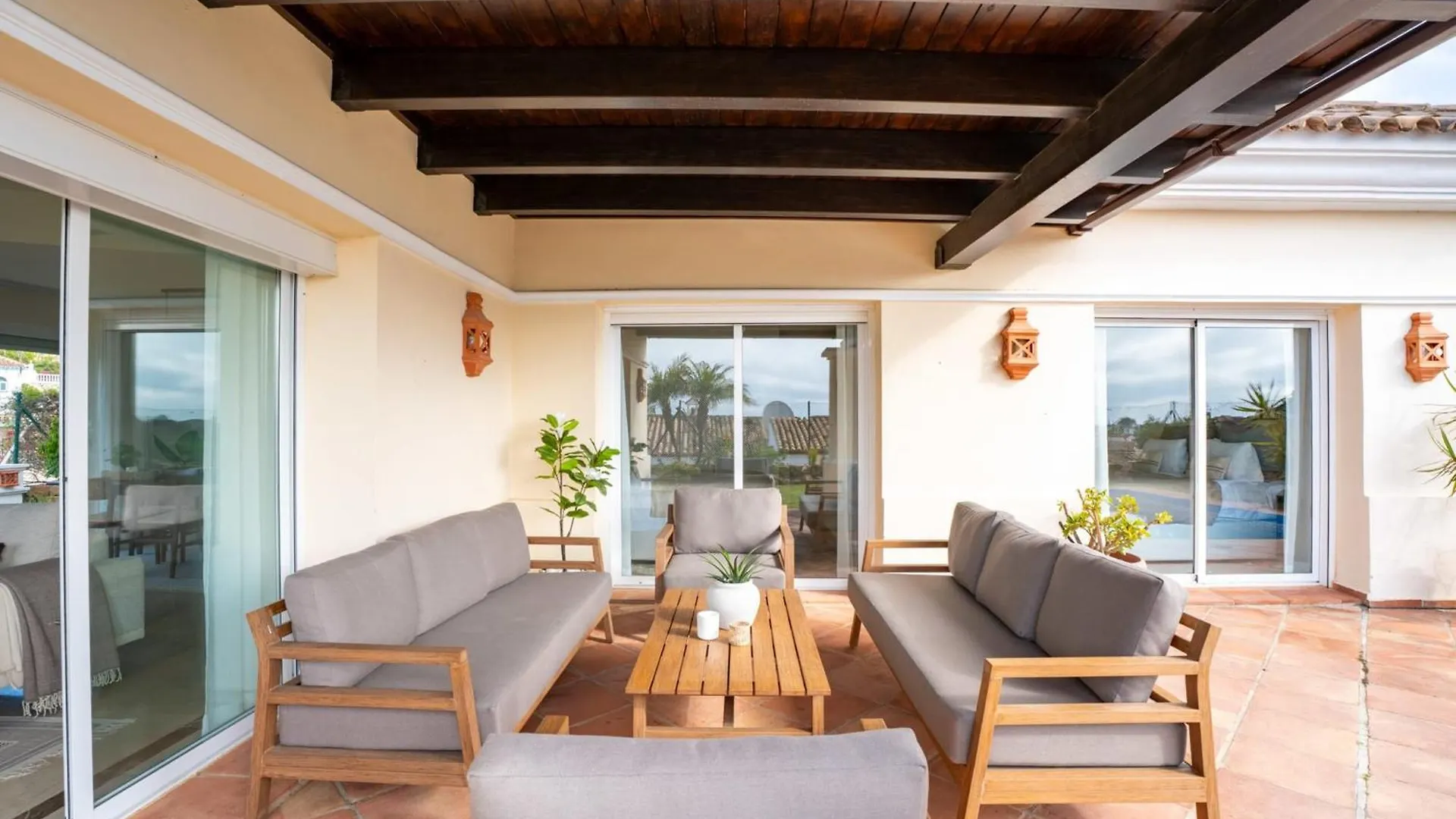 Villa With Private Pool Sea Views & Peaceful Surroundings In Mijas Sitio de Calahonda 0*,  Spanje